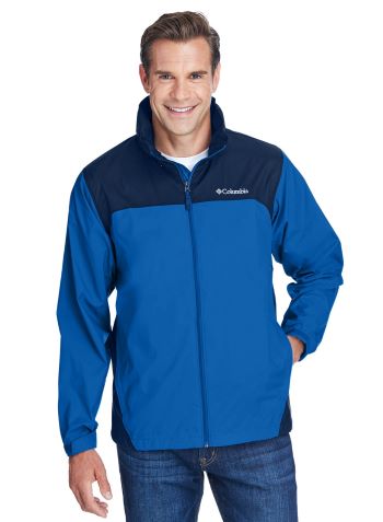 man wwearing Columbia Glennaker Lake Rain Jacket